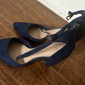 ALDO “Faith” strappy heel - Leather.